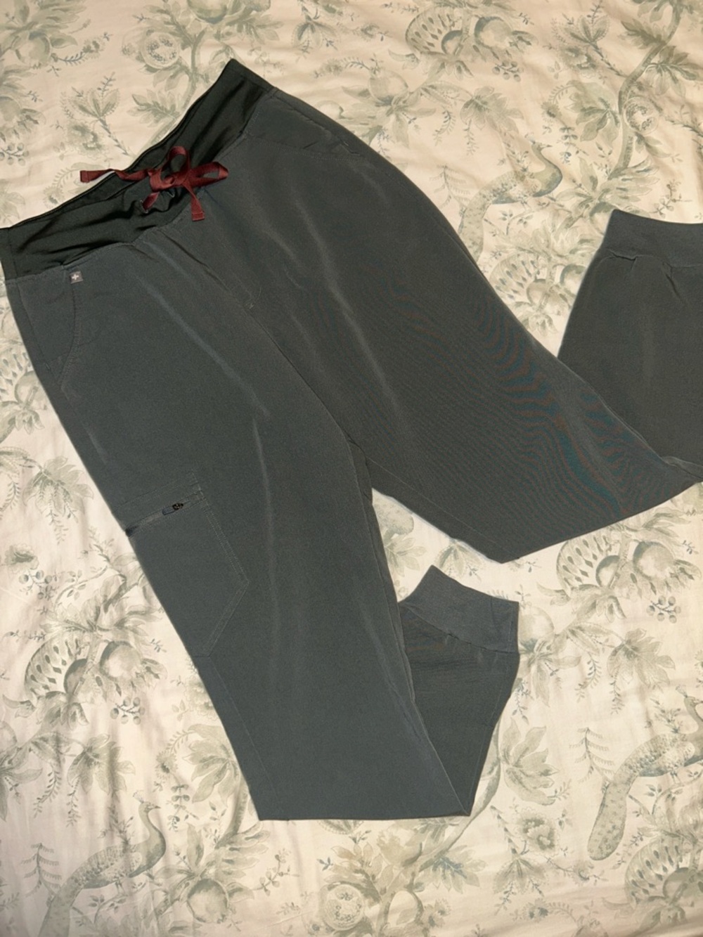 Figs scrub pants, size medium tall